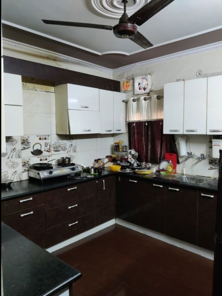 Kitchen, vijay nagar 6 Bedroom 100 Sq.Yd. Independent House In Vijay Nagar Ghaziabad 10010286