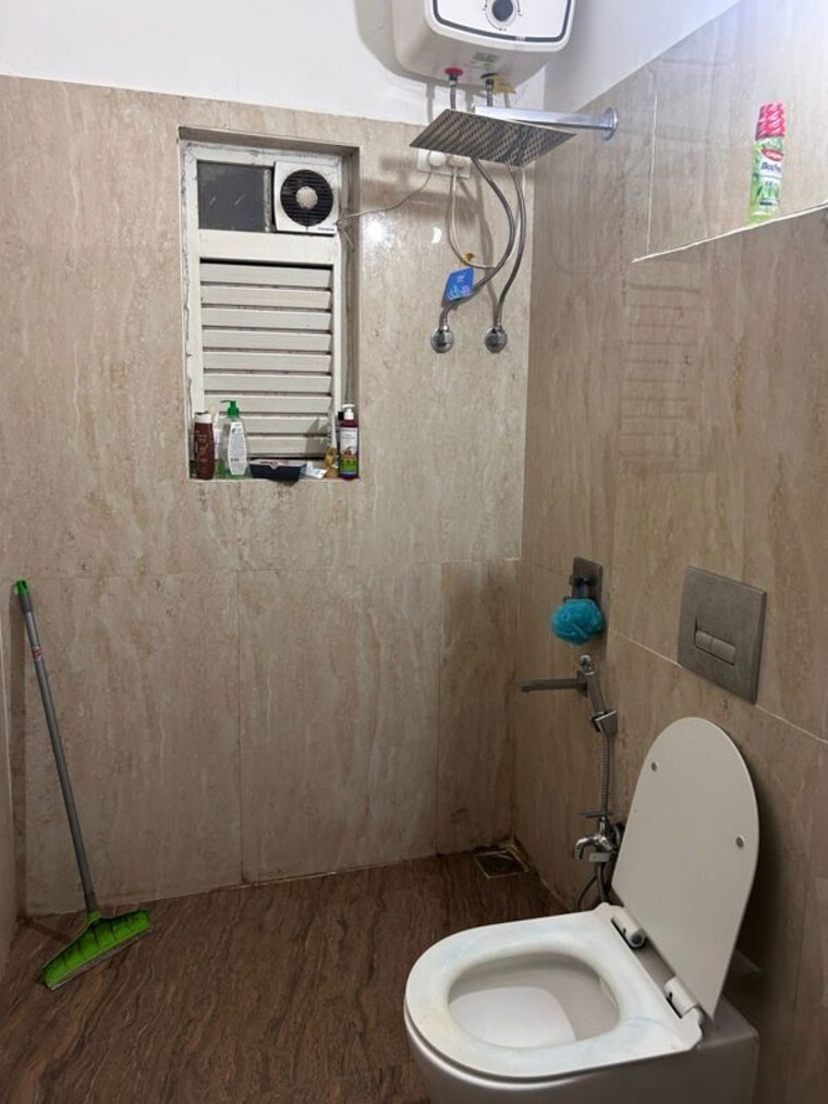 Bathroom, ruparel-orion 2 Bedroom 800 Sq.Ft. Apartment In Chembur Mumbai 10010281