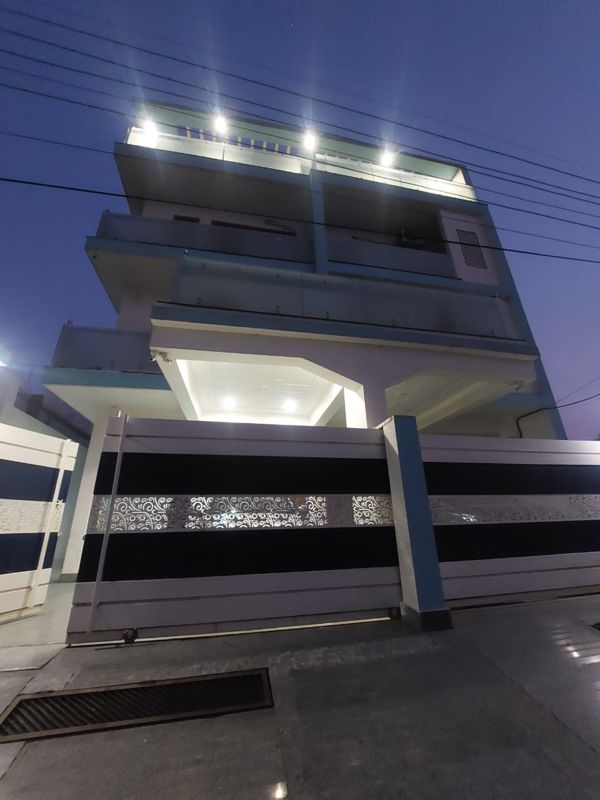 3 BHK + Pooja Room Builder Floor For Rent in DLF Vibhuti Khand