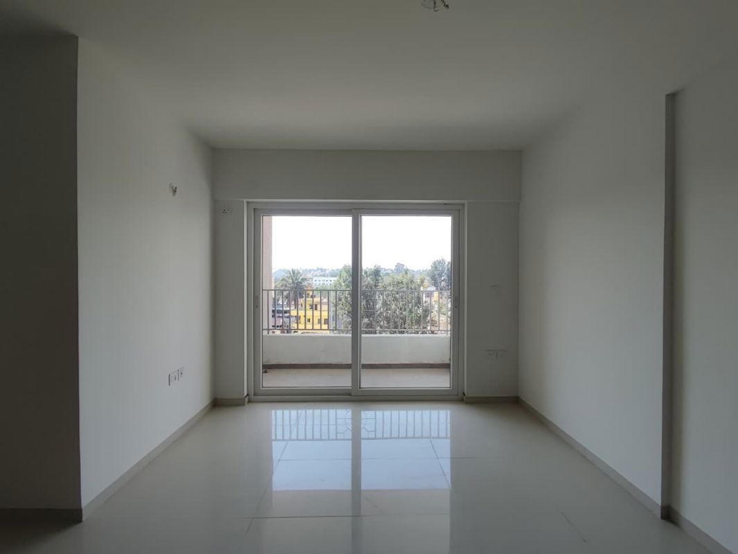 2 BHK Apartment For Sale in Ajmera Lakeside Paradise