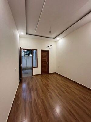 Room in 3 BHK Villa at Sector 115 – for Sale