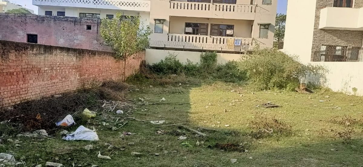 Plot For Sale in Sector 14