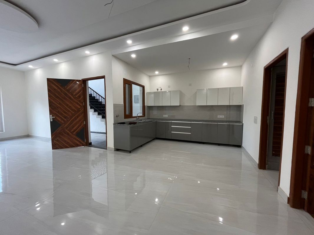 4 BHK Villa For Sale in Sector 115