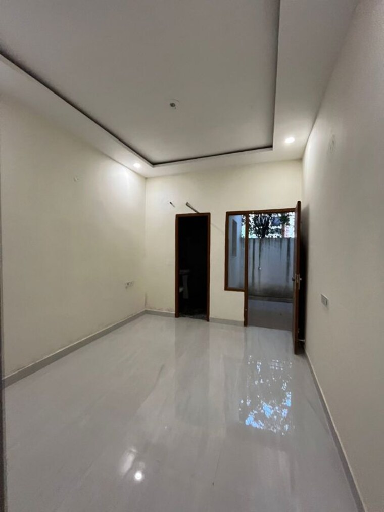 Room, sector 115 4 Bedroom 122 Sq.Yd. Villa In Sector 115 Mohali 10010359