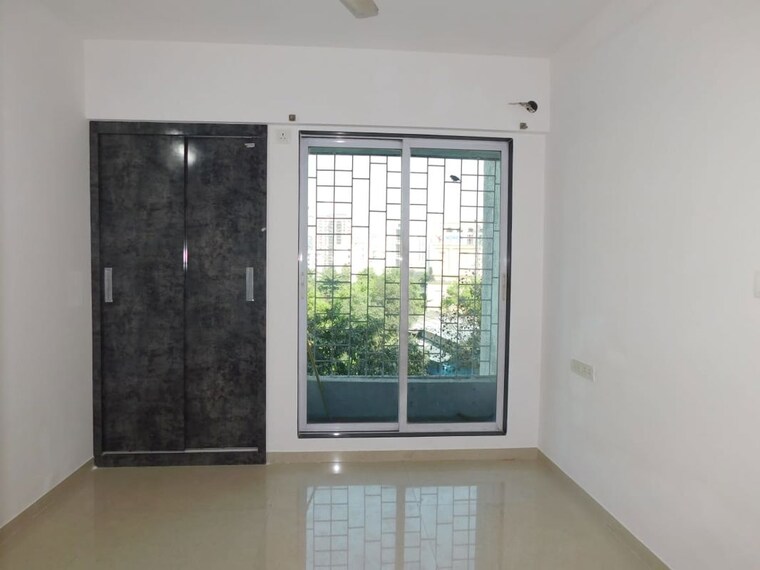 Room, damji-shamji-kalpvruksha-tulip 2 Bedroom 640 Sq.Ft. Apartment In Kasarvadavali Thane 10010379
