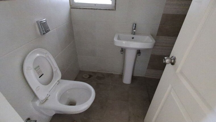 Bathroom, avon-vista 3 Bedroom 1052 Sq.Ft. Apartment In Balewadi Pune 10010376
