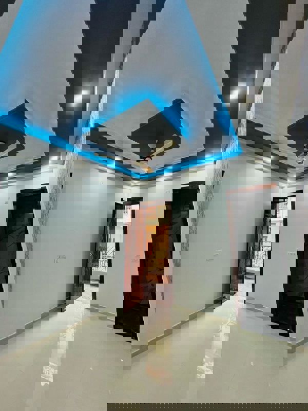 2.5 BHK + Pooja Room 700 Sq.Yd. Builder Floor in Govindpuram Residency