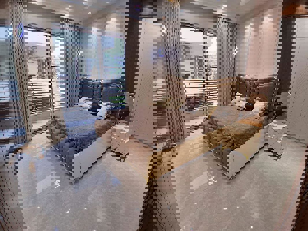 4 BHK 1800 Sq.Ft. Builder Floor in DLF City Gurgaon