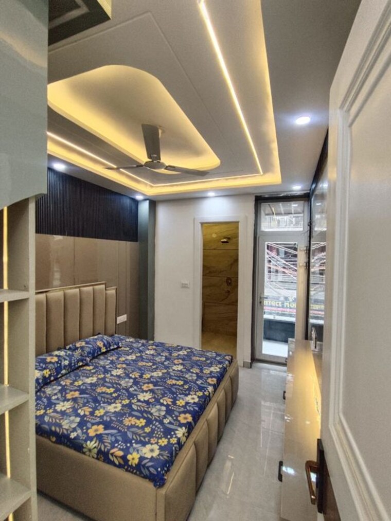 Master Bedroom, uttam nagar 3 Bedroom 90 Sq.Yd. Builder Floor In Uttam Nagar Delhi 10010392