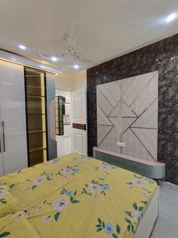 Room in 3 BHK Builder Floor at Uttam Nagar – for Sale