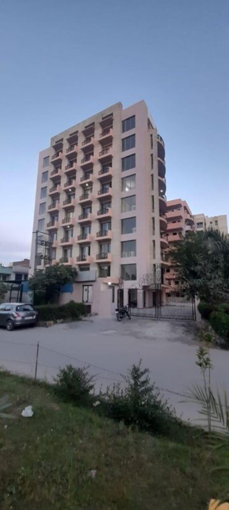 Exterior View, huda-market 1 RK 322 Sq.Ft. Apartment In Sector 31 Gurgaon 10010394