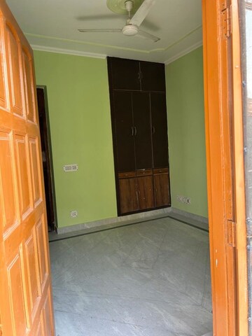 Room in 2 BHK Independent House at Saurabh Niwas, Sector 40 – for Rent
