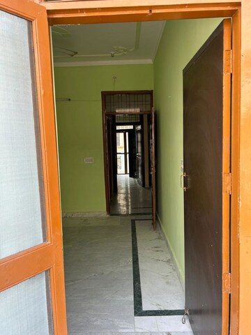 Building Lobby in 2 BHK Independent House at Saurabh Niwas, Sector 40 – for Rent