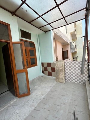 Building Lobby in 2 BHK Independent House at Saurabh Niwas, Sector 40 – for Rent