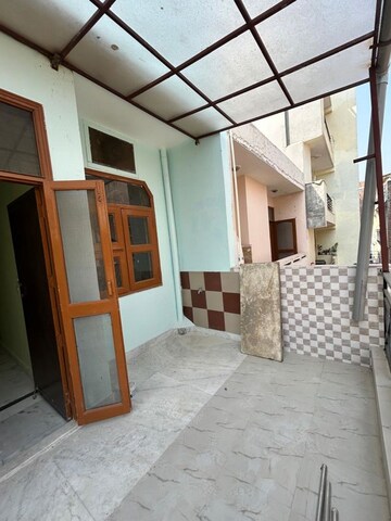 Building Lobby in 2 BHK Independent House at Saurabh Niwas, Sector 40 – for Rent