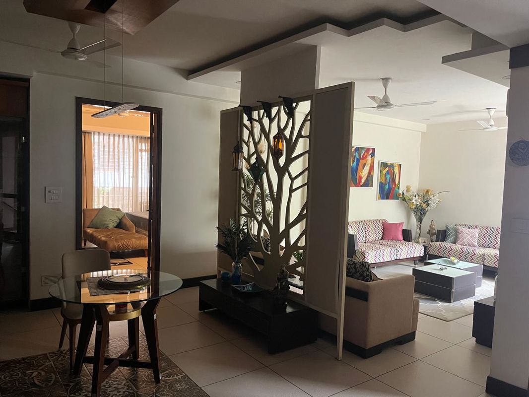 6+ BHK + Servant Room,Basement,Store Room Villa For Sale in DLF City Phase III