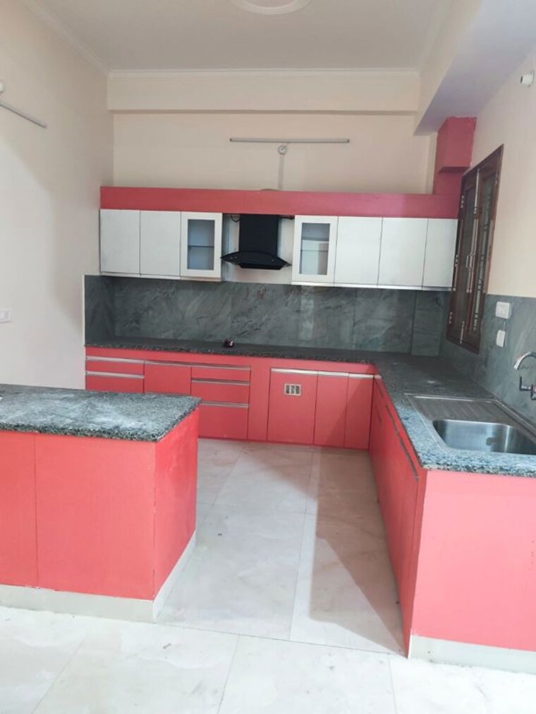 Kitchen, gomti nagar 3 Bedroom 1700 Sq.Ft. Builder Floor In Gomti Nagar Lucknow 10010427