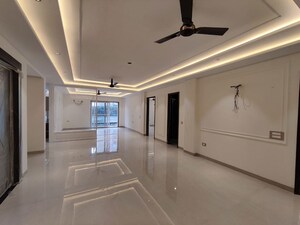 Bathroom in 4 BHK Builder Floor at Green Fields Colony – for Rent