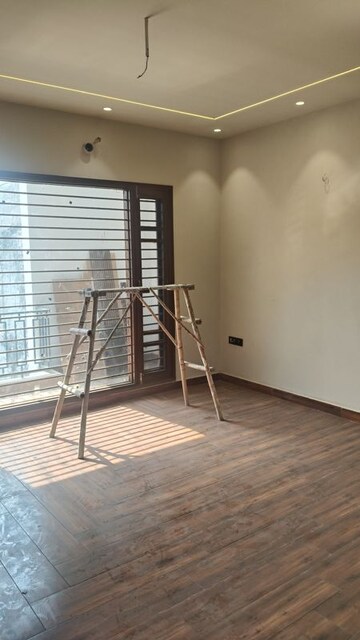 Bedroom in 4 BHK Villa at Aura Homes, Patiala Road – for Sale