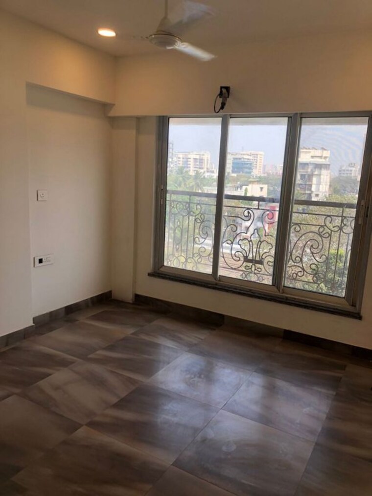 Room, santacruz west 3 Bedroom 1100 Sq.Ft. Apartment In Santacruz West Mumbai 10010455