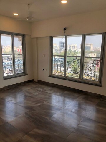 Room in 3 BHK Apartment at Santacruz West – for Rent