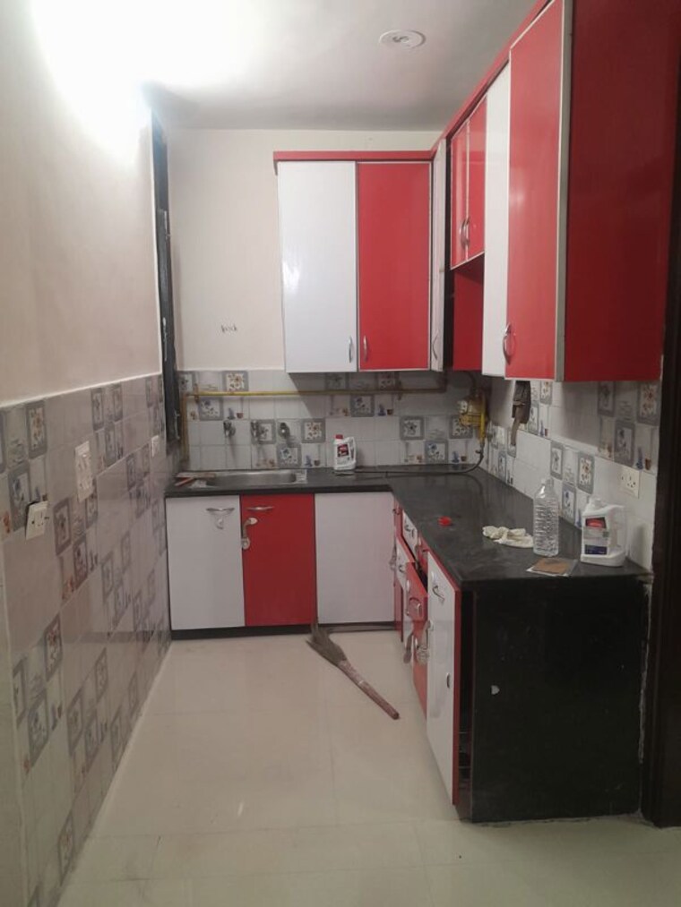 Kitchen, parakh-homes 3 Bedroom 1000 Sq.Ft. Builder Floor In Gyan Khand I Ghaziabad 10010464