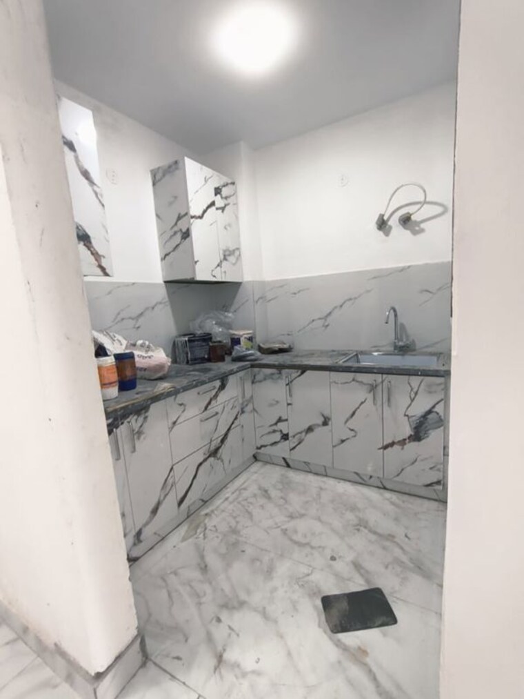 Bathroom, saket 2 Bedroom 1000 Sq.Ft. Apartment In Saket Delhi 10010470