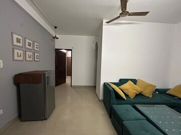 Bedroom in 2 BHK Builder Floor at Saket – for Rent