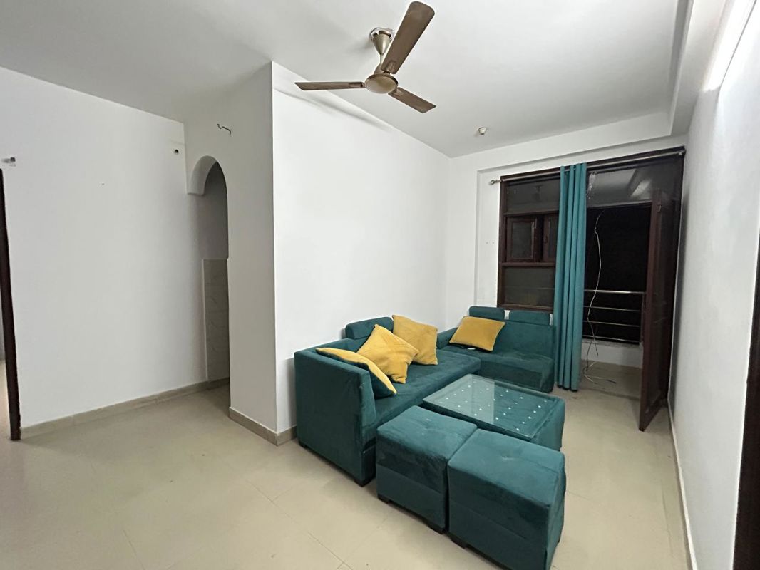 2 BHK Builder Floor For Rent in Saket
