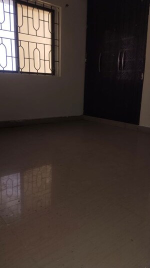 Room in 3 BHK Apartment at Hinoo – for Rent