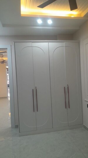 Building Lobby in 4 BHK Builder Floor at Shivkripa Orchid Gyan Khand, Gyan Khand I – for Sale