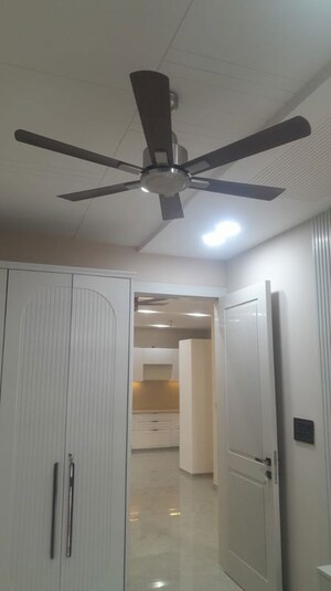 Room in 4 BHK Builder Floor at Shivkripa Orchid Gyan Khand, Gyan Khand I – for Sale