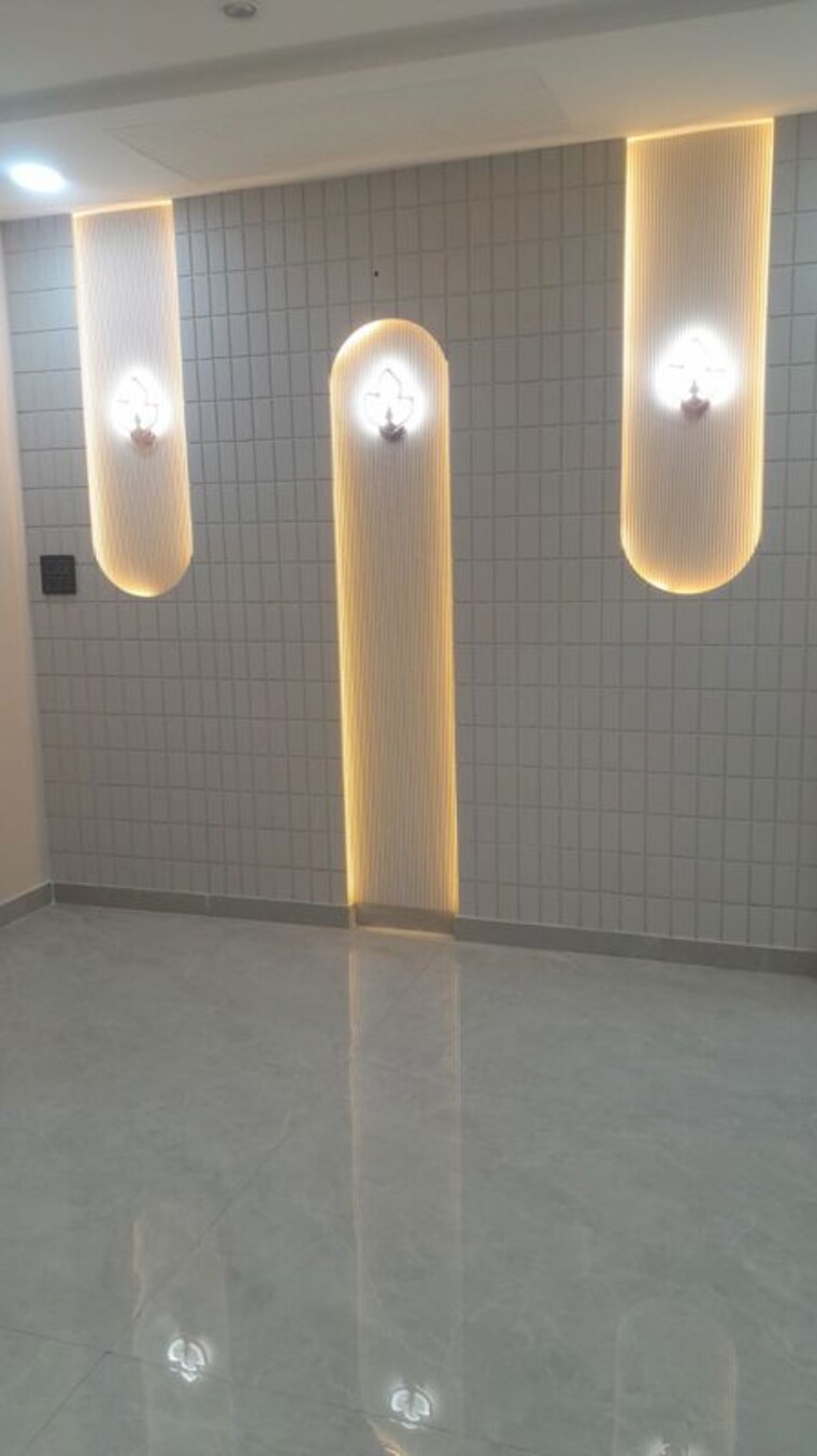 Bathroom, shivkripa-orchid-gyan-khand 4 Bedroom 1200 Sq.Ft. Builder Floor In Gyan Khand I Ghaziabad 10010474