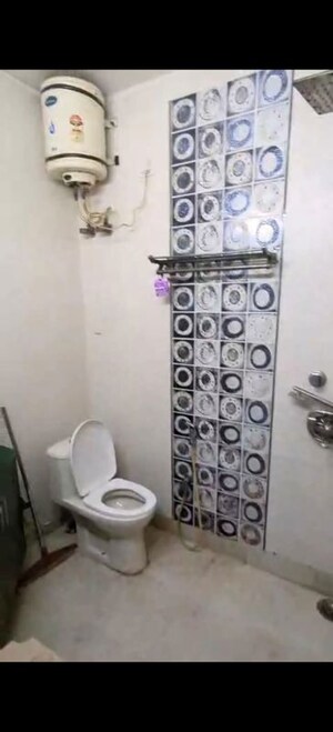 Bathroom in 2.5 BHK Apartment at Karol Bagh – for Rent