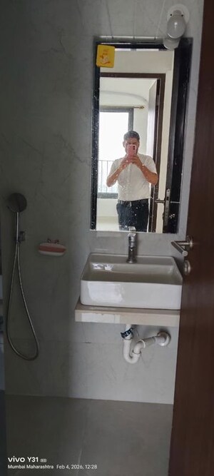 Furnished Amenities in 2 BHK Apartment at Arkade Aspire, Goregaon East – for Rent