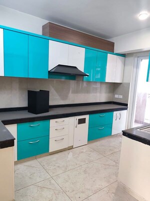 Kitchen in 3 BHK Builder Floor at Gomti Nagar – for Rent