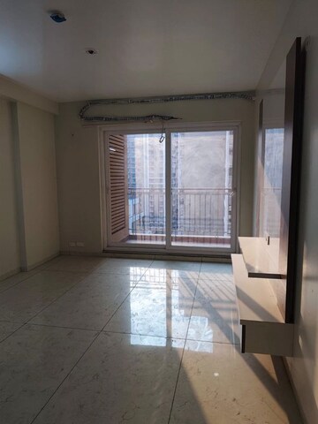 Room in 3 BHK Builder Floor at Gomti Nagar – for Rent