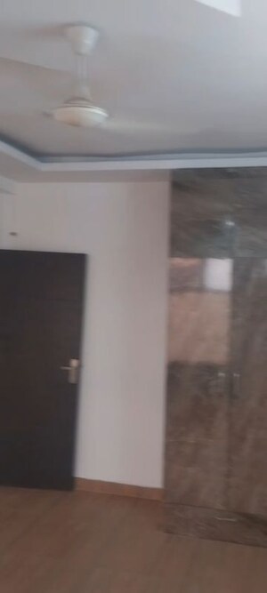 Furnished Amenities in 3 BHK Builder Floor at Amolik Residency, Sector 86 – for Sale