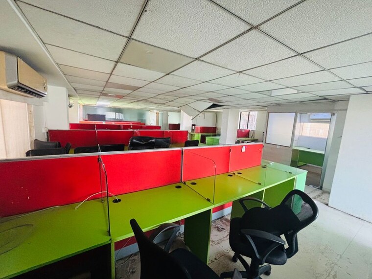 Team Area, aditya-industrial-estate Commercial Office Space 2000 Sq.Ft. In Malad West Mumbai 10010489