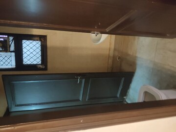 Furnished Amenities in 3 BHK Builder Floor at Khirki Extension – for Rent