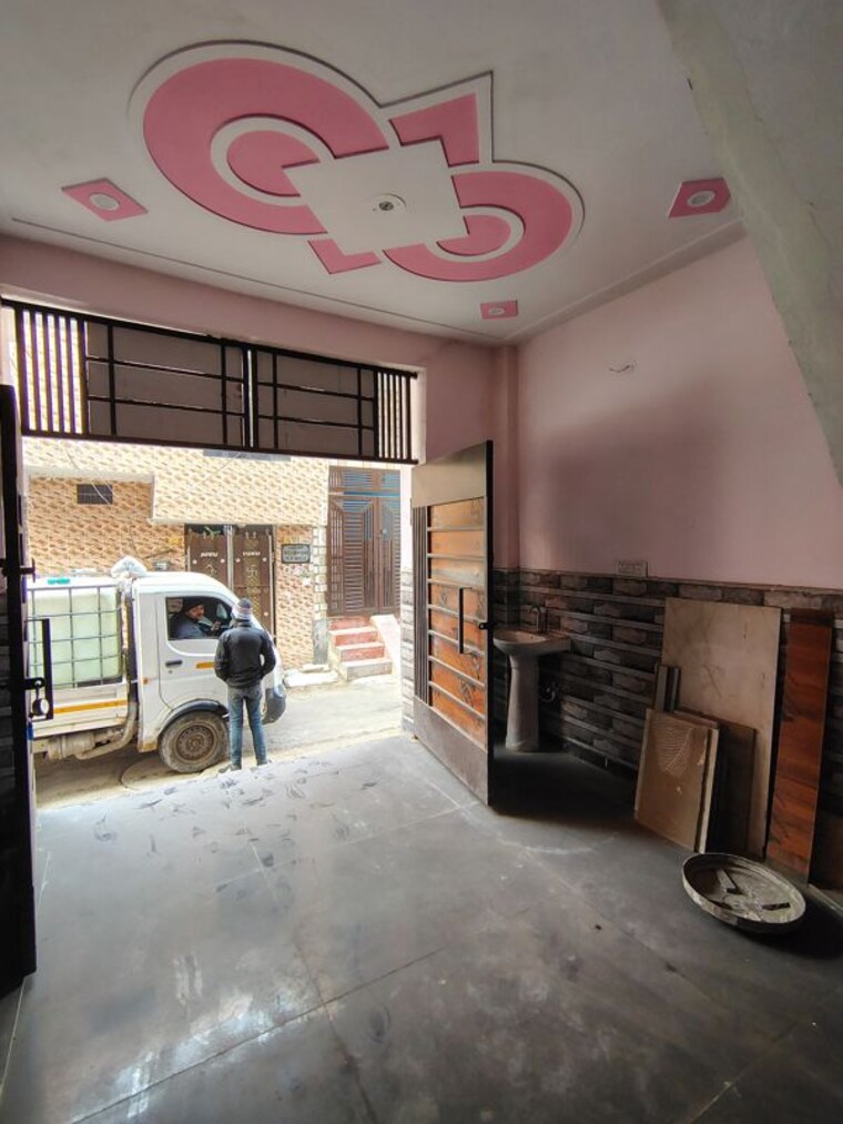  Parking, sector 50 3 Bedroom 40 Sq.Yd. Independent House In Sector 50 Faridabad 10010519