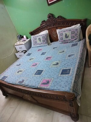 Furnished Amenities in 3 BHK Builder Floor at Kalkaji – for Sale