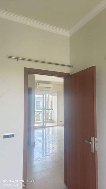 Room in 4 BHK Apartment at Sare Home, Sector 92 – for Sale