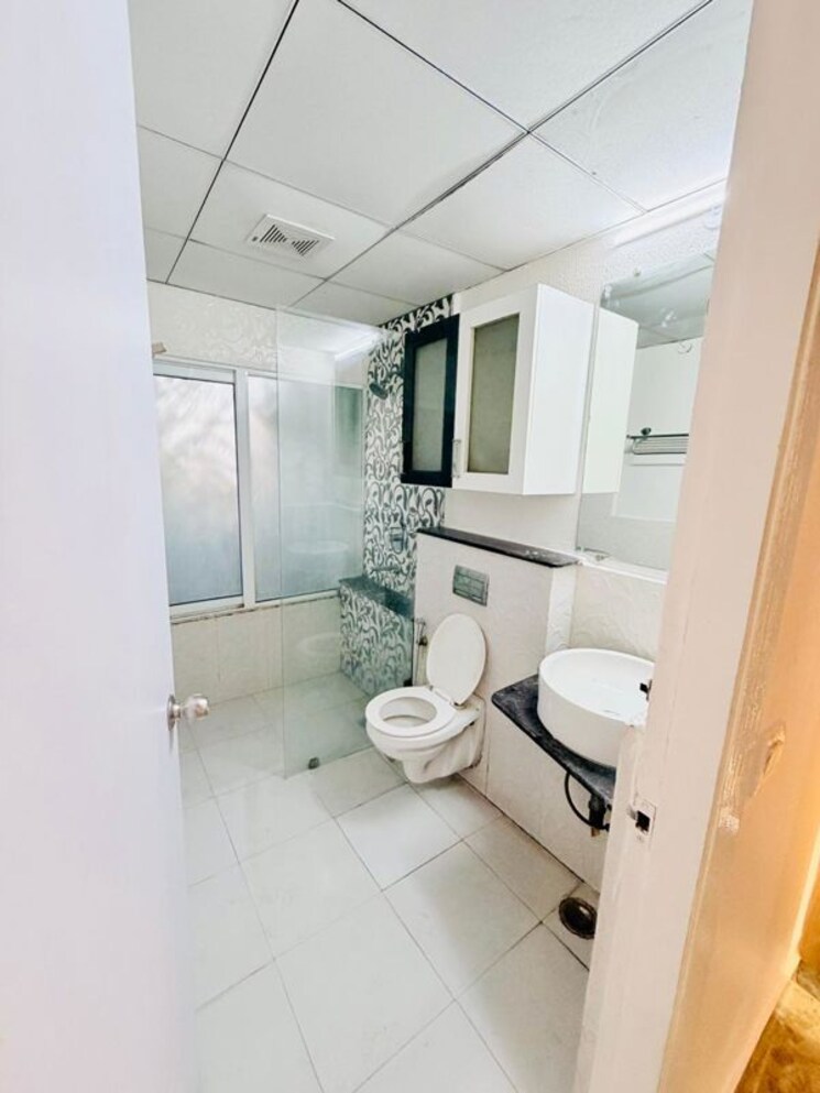 Bathroom, gaur-saundaryam 3 Bedroom 1650 Sq.Ft. Apartment In Tech Zone 4 Greater Noida Greater Noida 10006516
