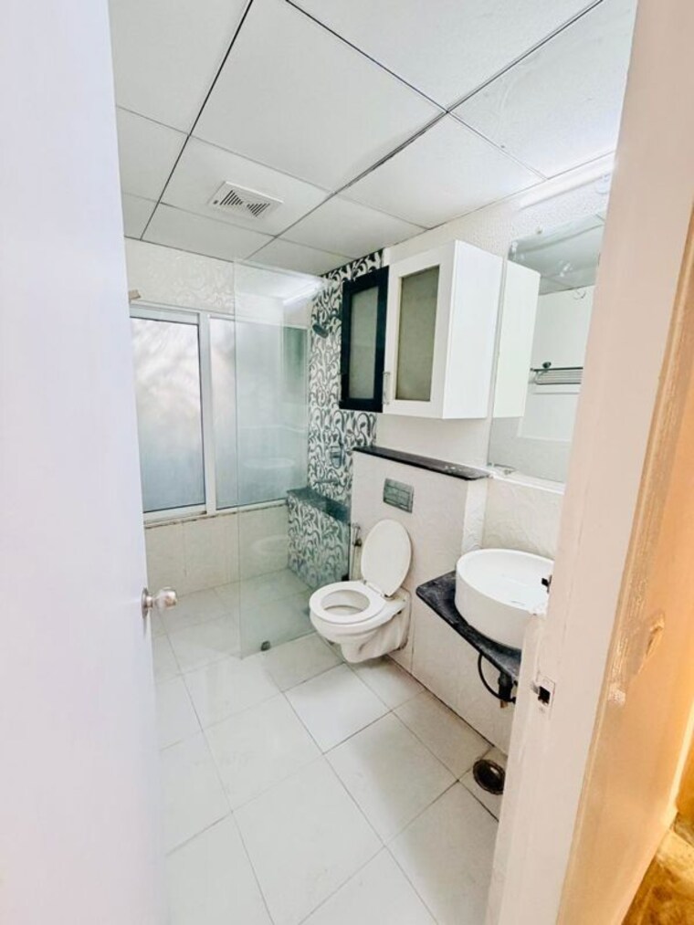 Bathroom, gaur-saundaryam 3 Bedroom 1650 Sq.Ft. Apartment In Tech Zone 4 Greater Noida Greater Noida 10006516
