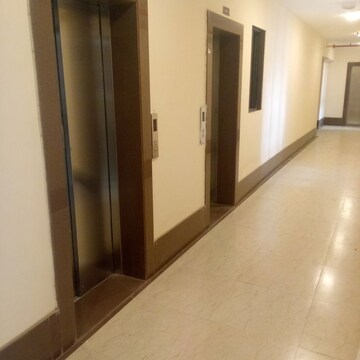 Room in 1 BHK Apartment at Chandak 34 Park Estate, Goregaon West – for Rent