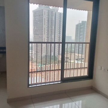 Room in 1 BHK Apartment at Chandak 34 Park Estate, Goregaon West – for Rent