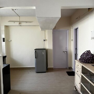 Team Area in 1 BHK Apartment at Aundh – for Rent