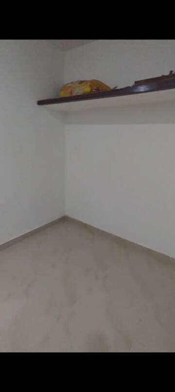 Room in 2 BHK Builder Floor at Dwarka Mor – for Rent