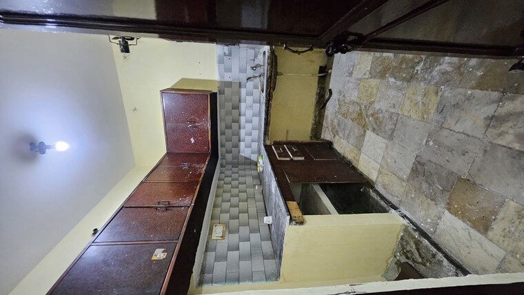 Kitchen, dilshad colony 2 Bedroom 800 Sq.Ft. Apartment In Dilshad Colony Delhi 10010624
